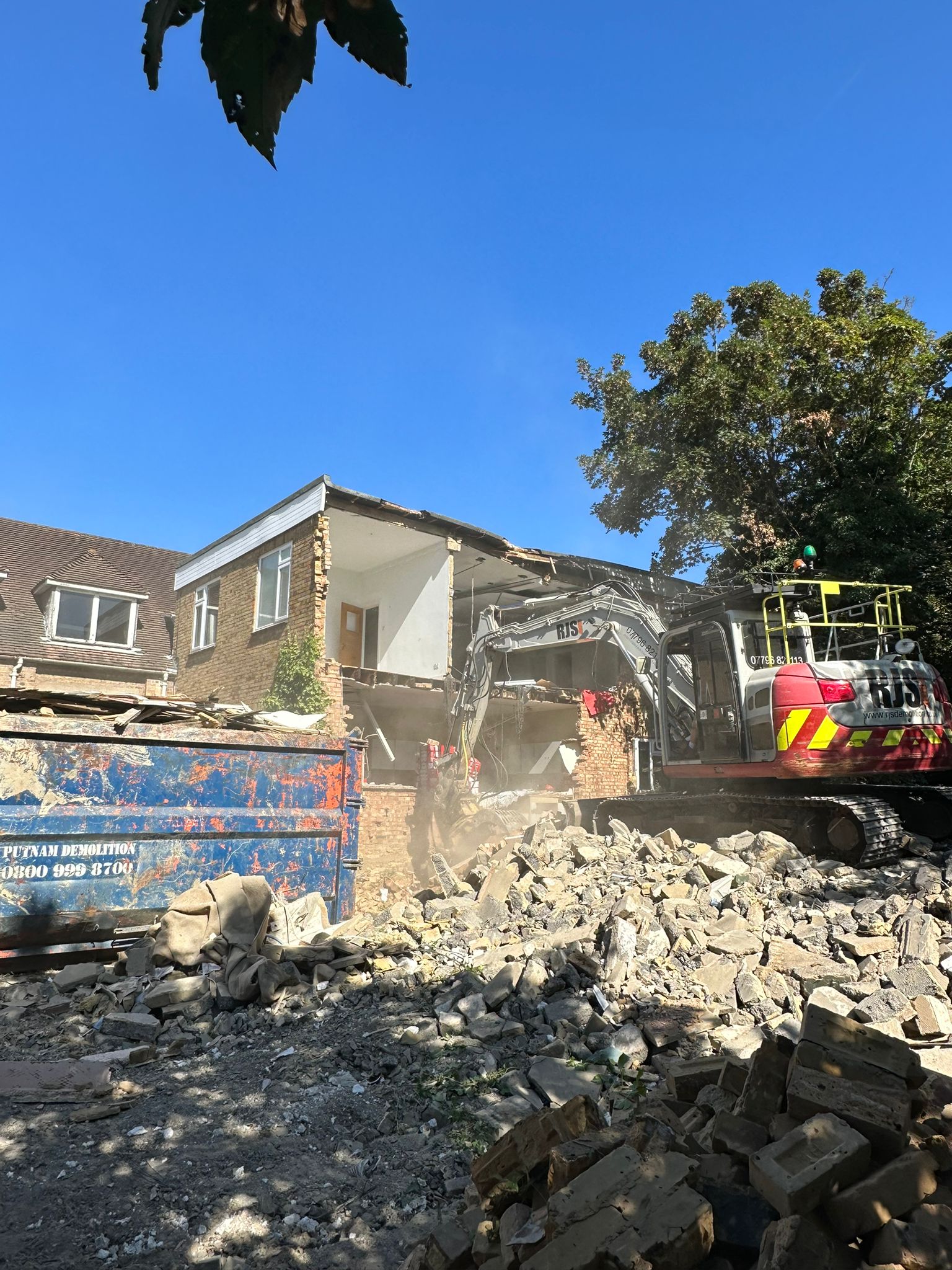 demolition-contractor-london7.JPG